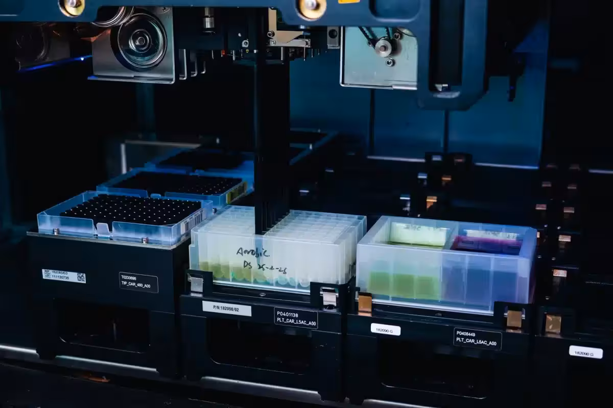 Pioneer Labs Uses Robotics To Test Microbes For Mars.