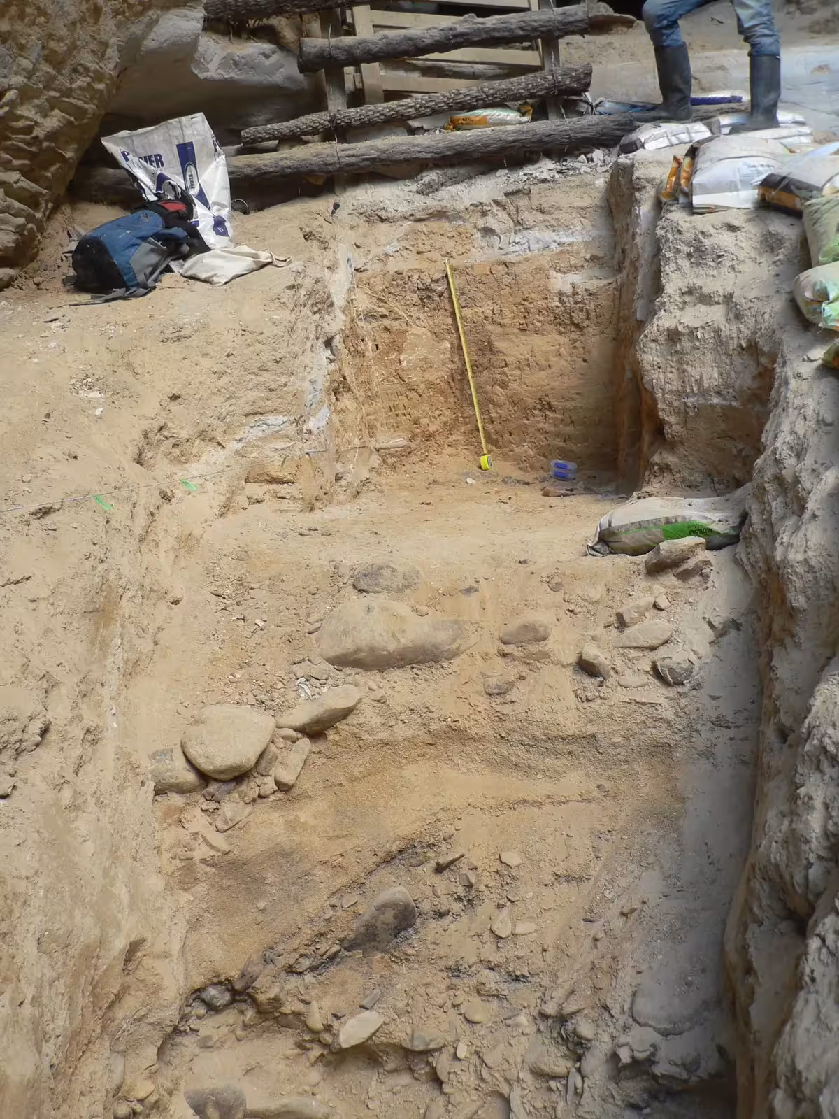 Moa Eggshell Cave