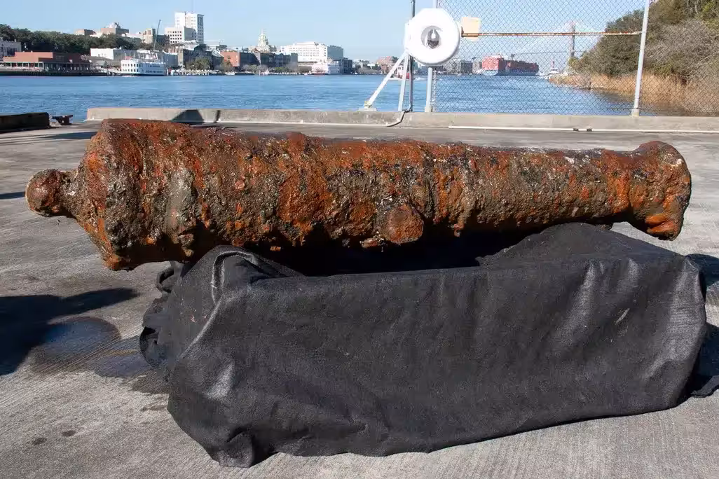 Workers Recovered This Cannon From The Savannah River In 2022