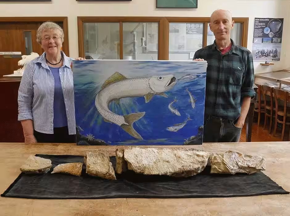 Daphne Lee And Jeffrey Robinson With The 55 Million Year Old Tarpon Like Fossil Found On Pitt Island.