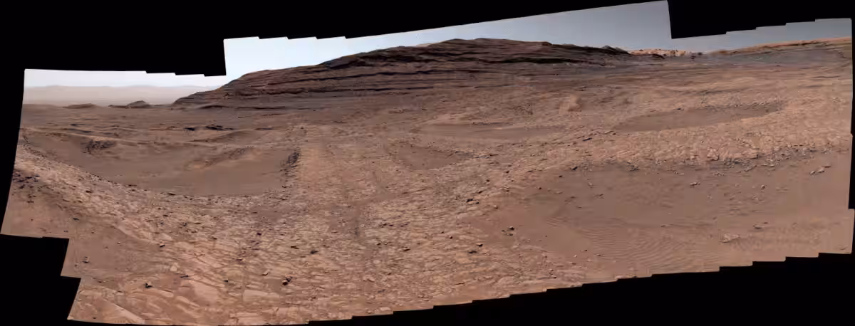 NASA’s Curiosity Mars rover captured this panorama of boxwork formations — the low ridges seen here with hollows in between them — using its Mastcam on Sept. 26, 2025. NASA/JPL-Caltech/MSSS