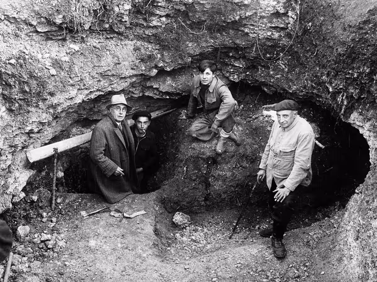 Entrance To The Cave In 1940