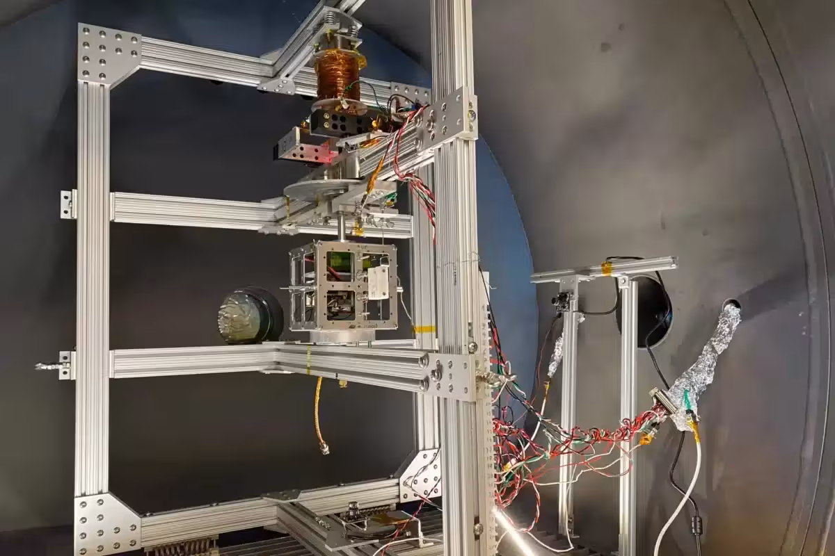 Maglev Thrust Stand 2048x1365