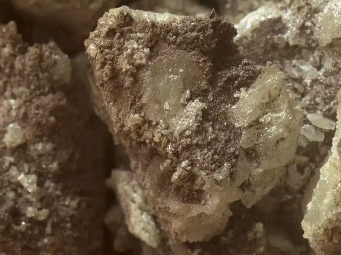 Nasa Iotd Curiosity Takes A Close Look At Martian Sulfur Crystals