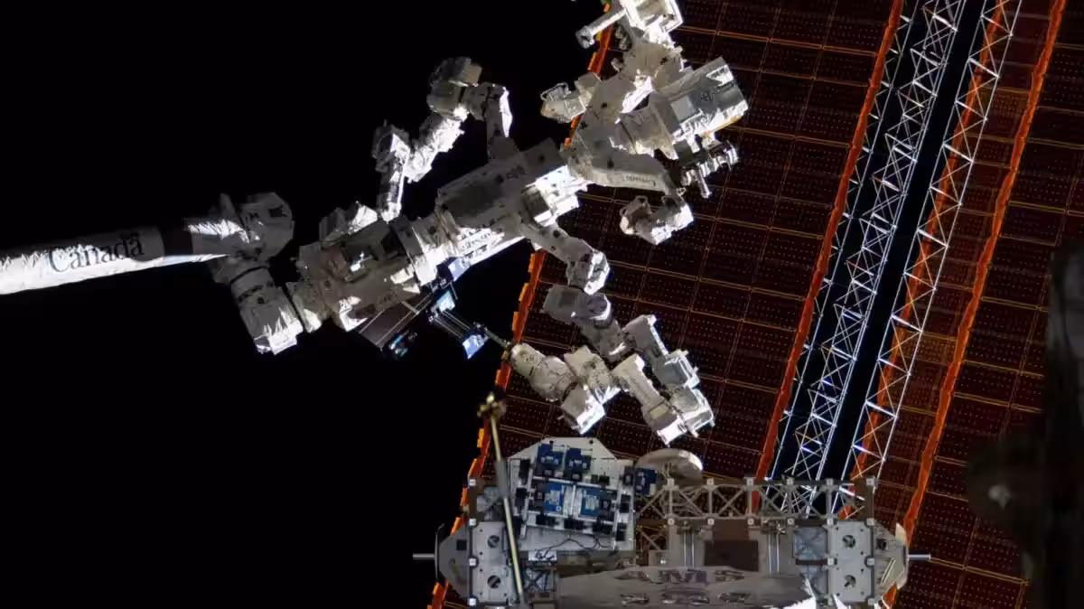 Iss069e000218