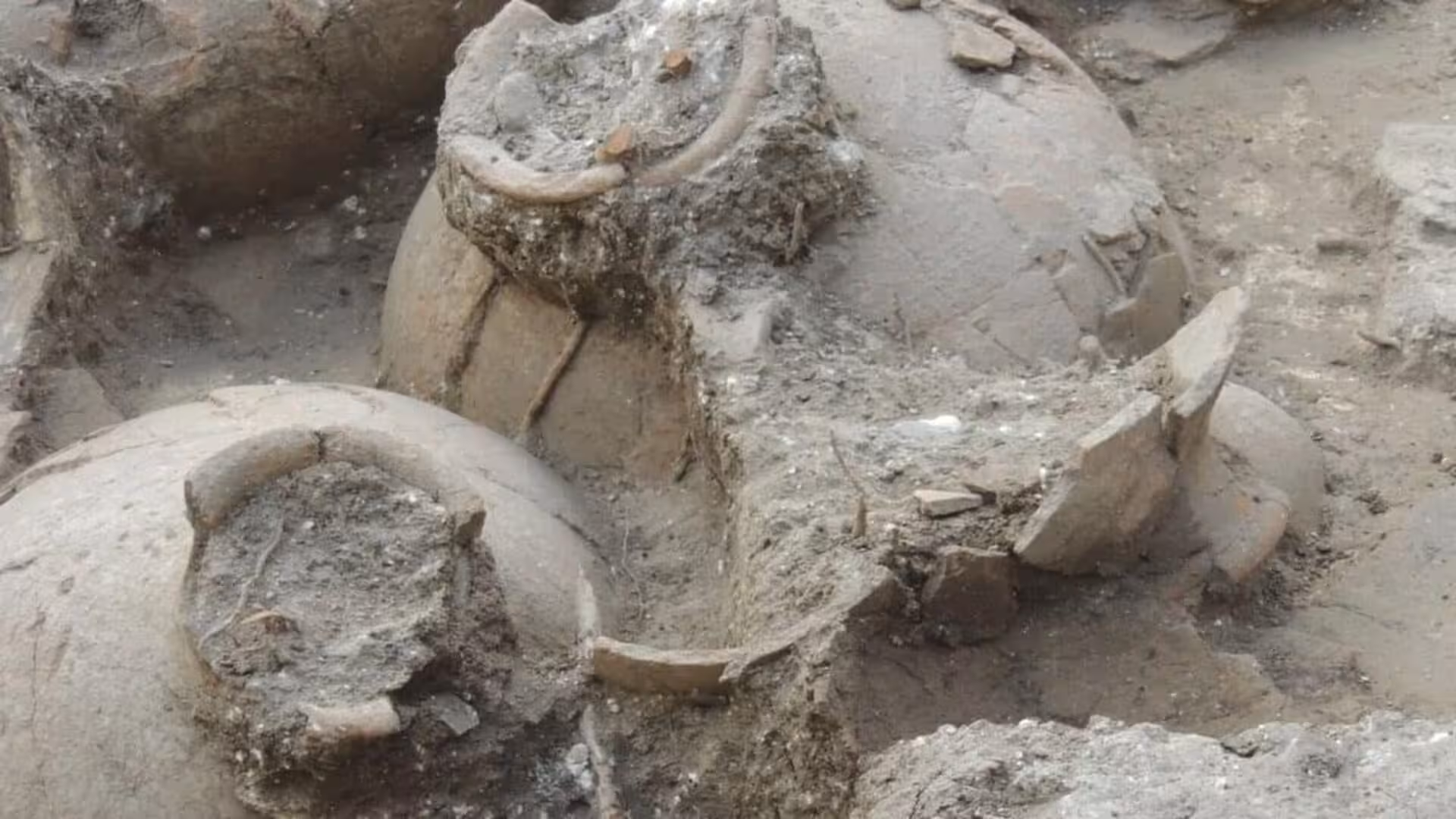 Researchers Unearth Three Ancient Jars Hidden For Millennia Near One Of The Most Mysterious Sites Scaled
