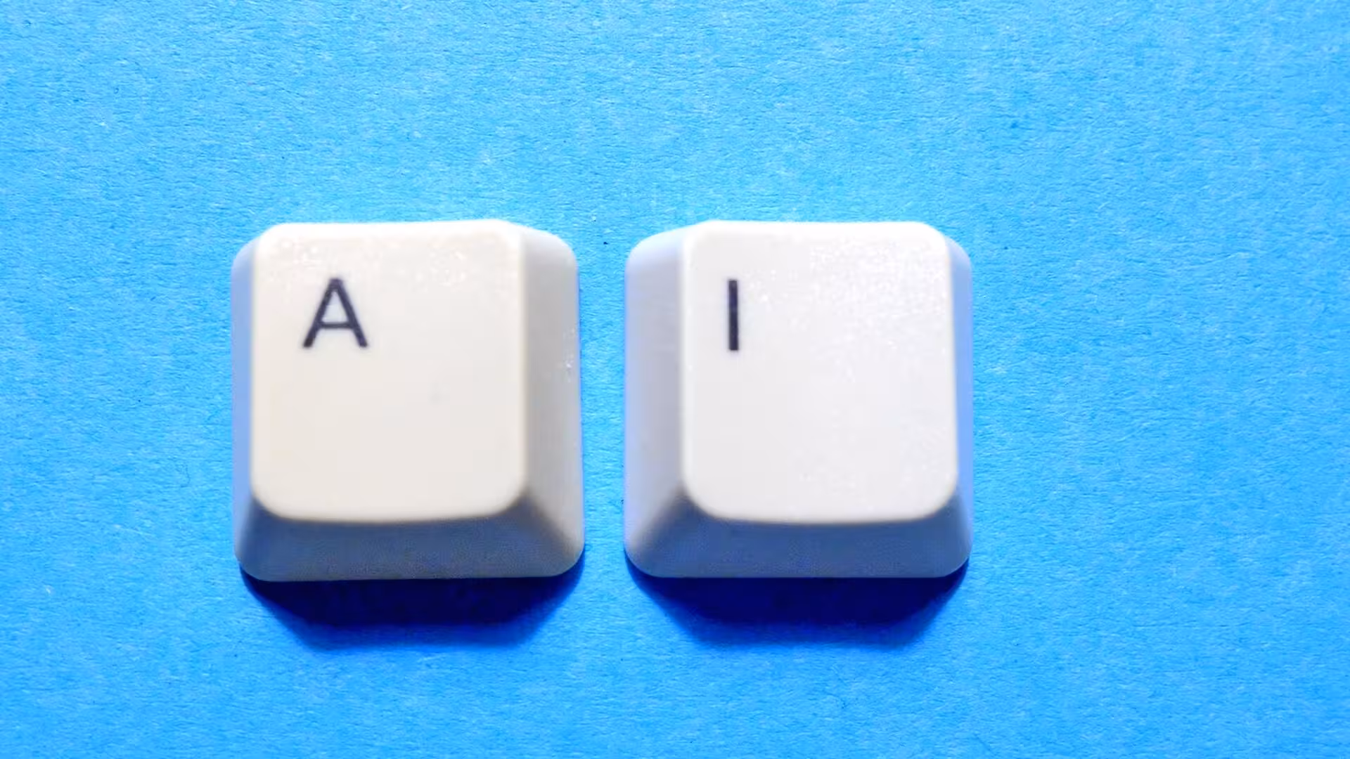 A keyboard key with the letter 