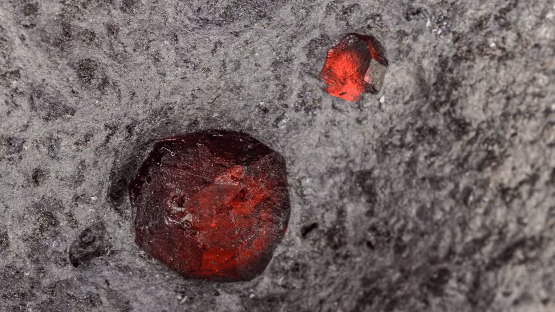Scientists Opened A Mars Meteorite And Made An Unprecedented Discovery Scaled