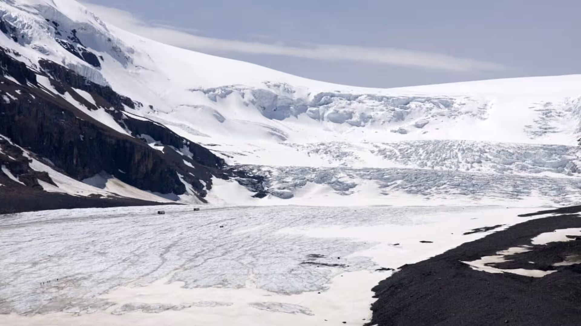 Scientists Tracked These Strange Arctic Icebergs For Months What They Found On The Seafloor Was Something No One Expected Scaled