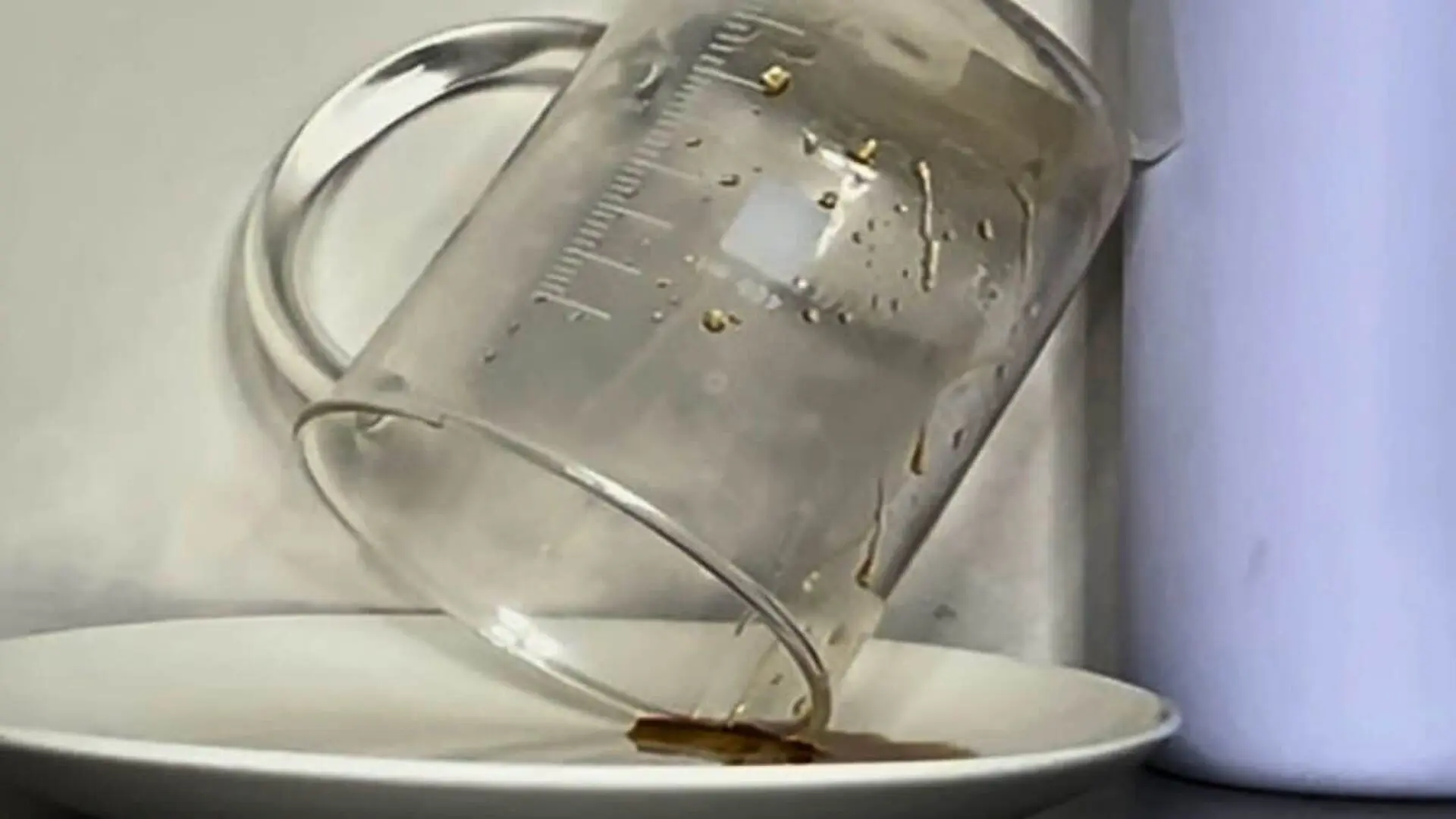The Last Drops In Your Bottle Follow A Physics Rule Scaled