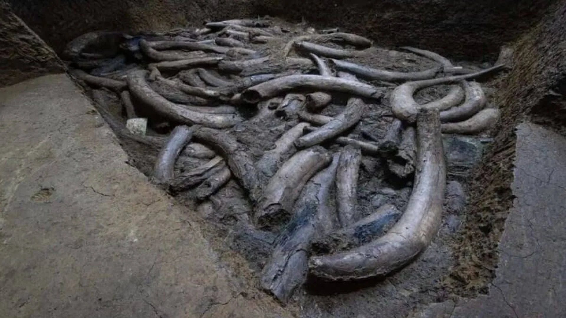 Archaeologists Have Just Identified A Rusted Object Buried In Ancient Ruins That Turned Out To Be Forged From A Meteorite Scaled
