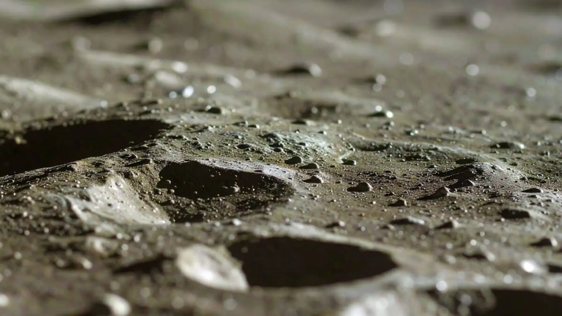 A Soviet Moon Rover Went Silent In Then Scientists Found Its Lost Mirror And Revived A Forgotten Lunar Experiment Scaled