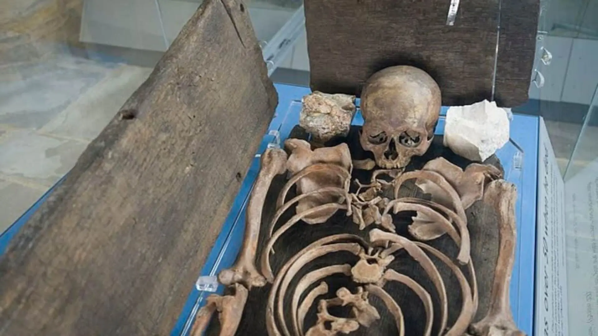Who Was This Man Scientists Reconstruct A Face From Norman England Dominic Lipinskienglish Heritage Scaled