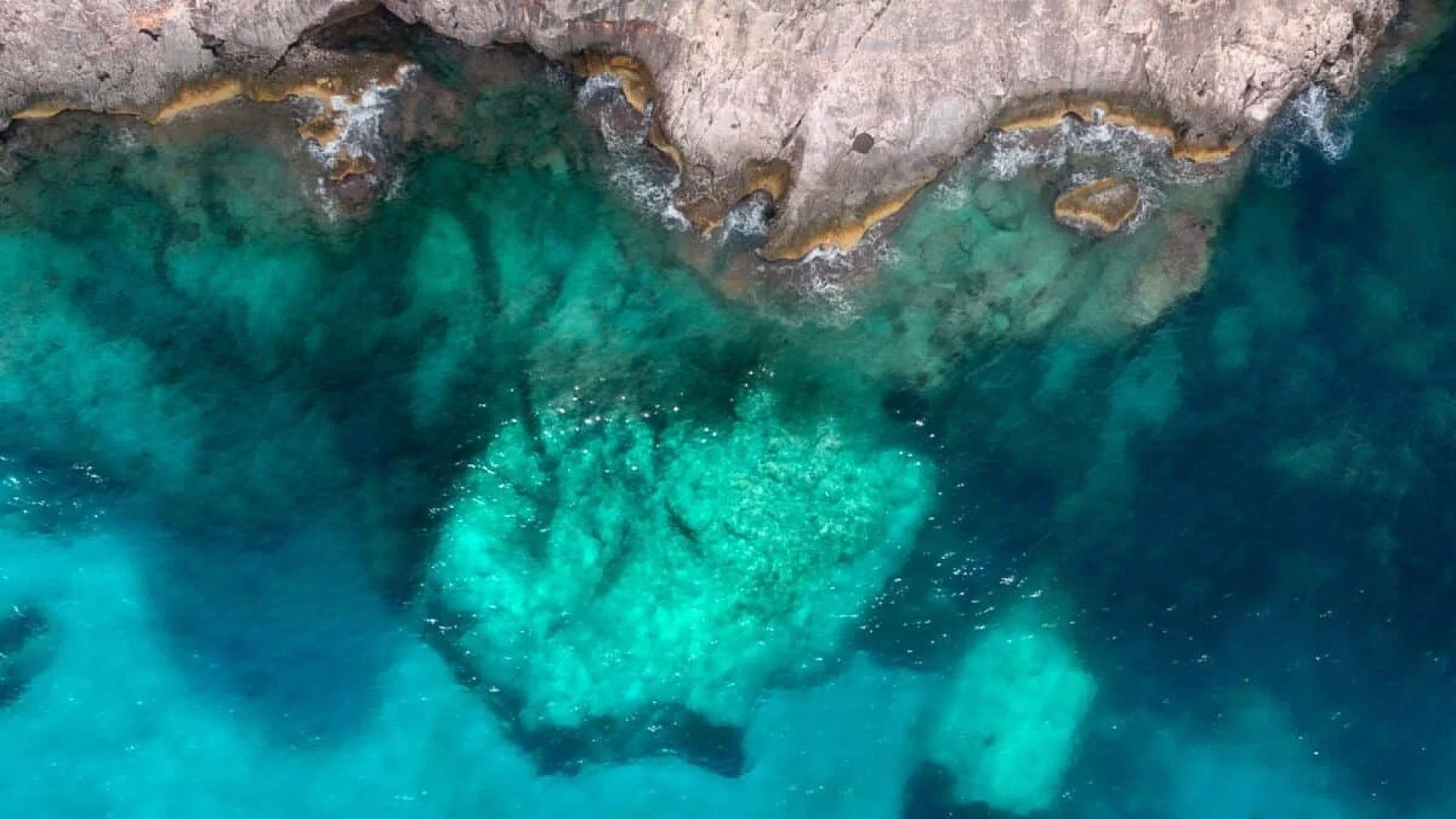 Scientists Found Evidence The Mediterranean Sea Completely Dried Out For Years Creating A Basin Nearly Two Miles Deep Scaled