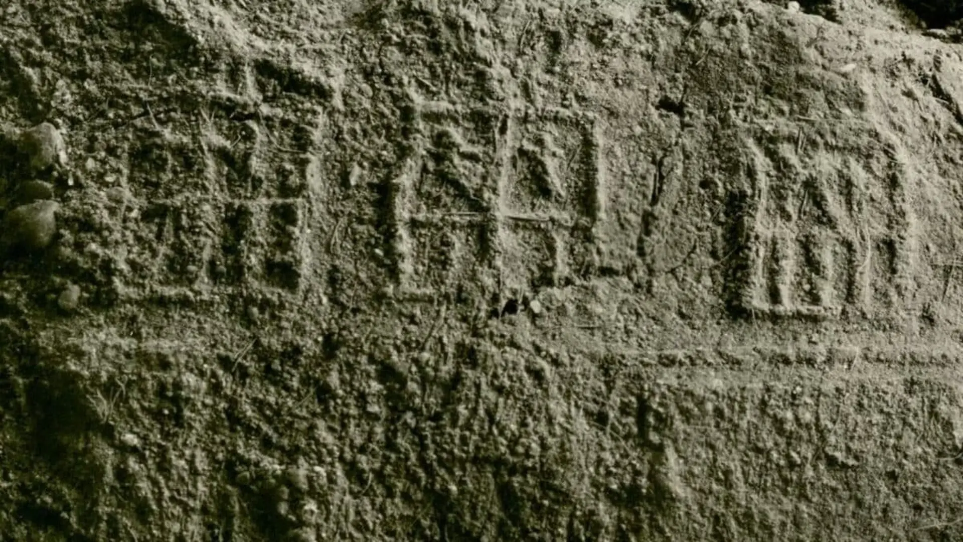 Forgotten For 80 Years This Mud Stopper Just Revealed The Only Photo Of Egypts Hidden Ruler Scaled