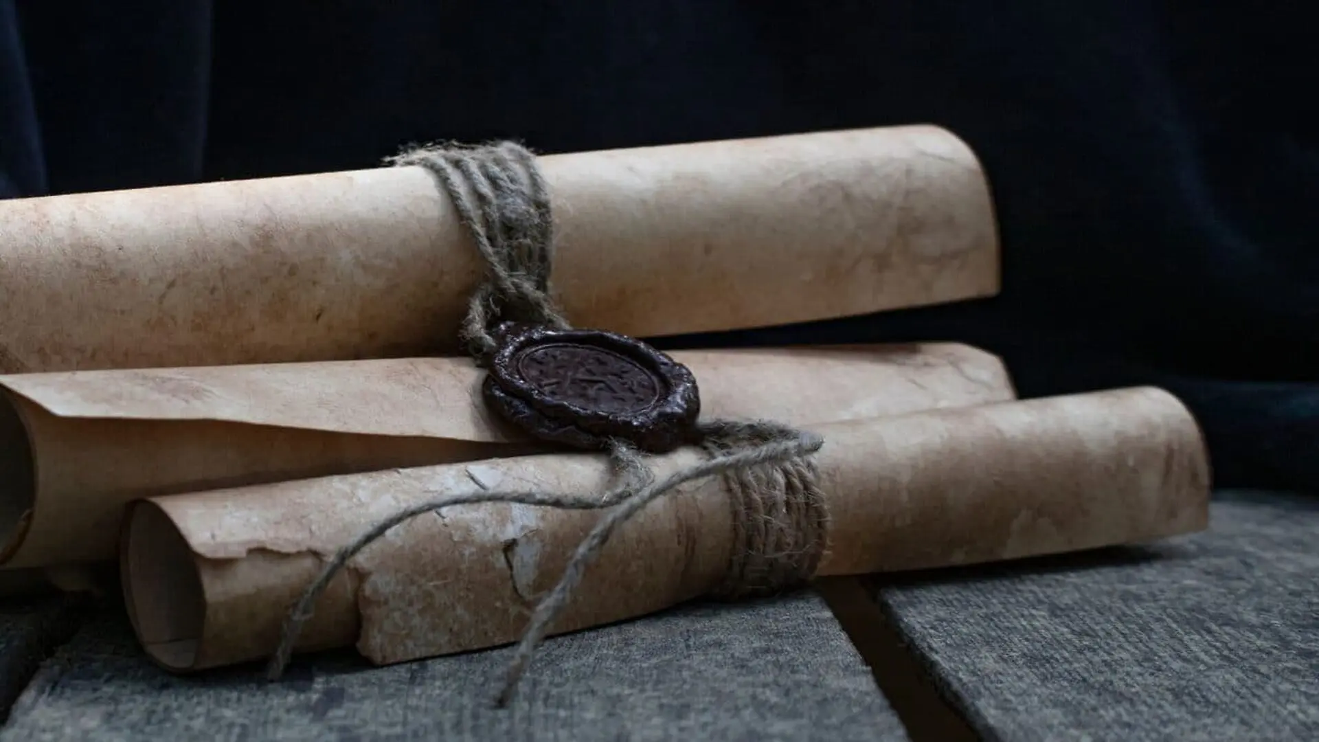 Medieval Old Scrolls Scaled