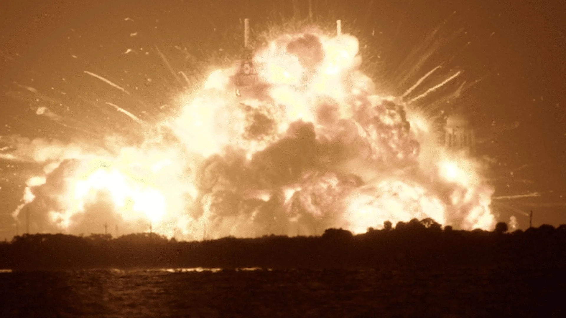 Blue Origins New Glenn Erupts In Massive Explosion At Cape Canaveral Facility During Launch Pad Testing Scaled