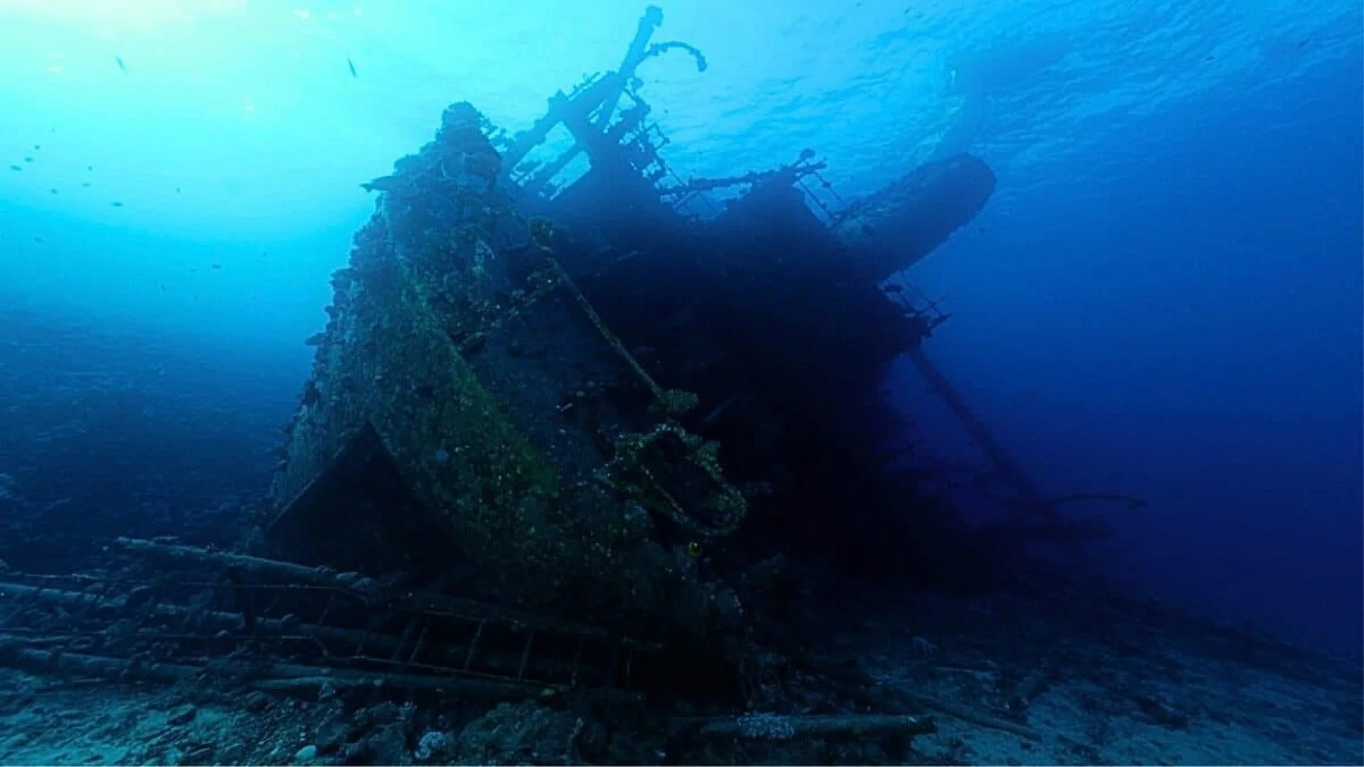 They Found A Forgotten Time Capsule Beneath The Water Scaled