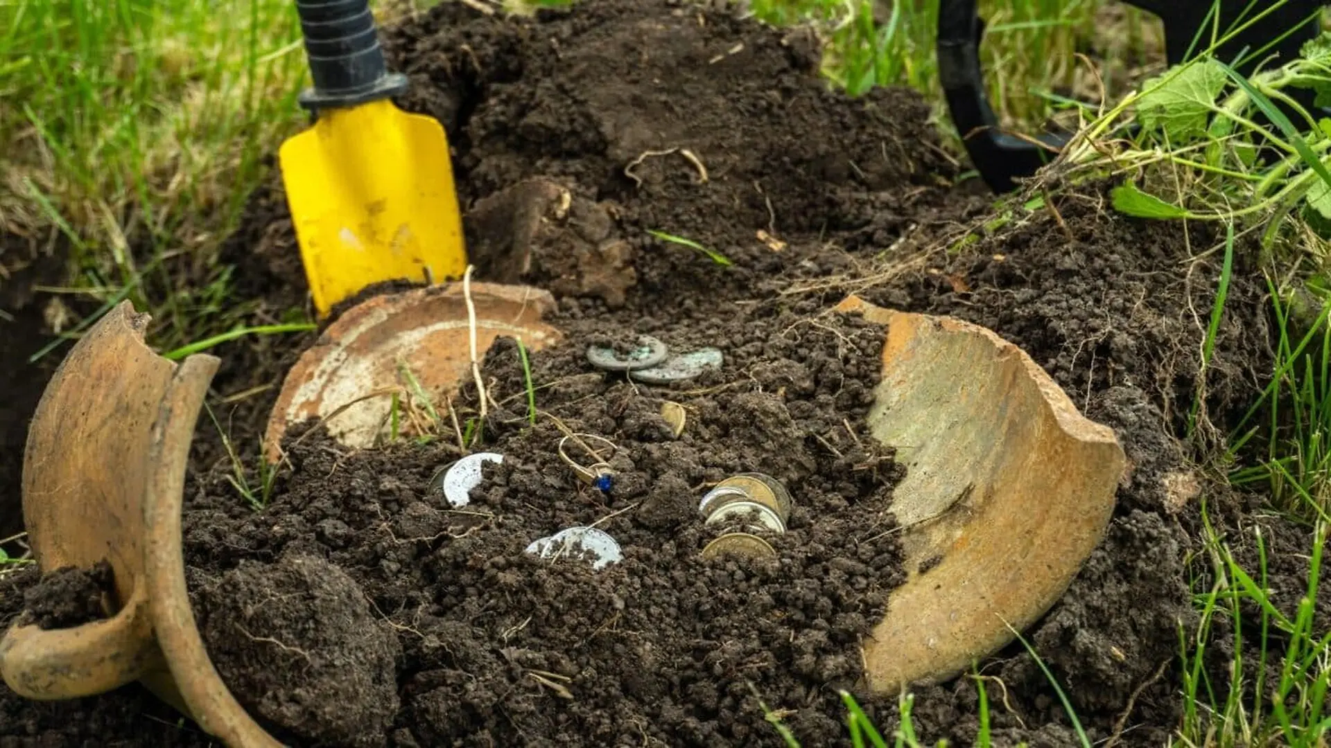 1500 Year Old Roman Treasure Found By A Metal Detectorist May Be Much Younger Than Previously Thought Scaled