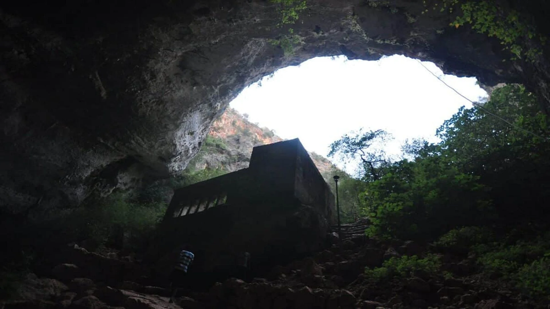 Archaeologists Spent 30 Years Excavating This Hidden Cave In Spain Heres What They Found Inside Scaled
