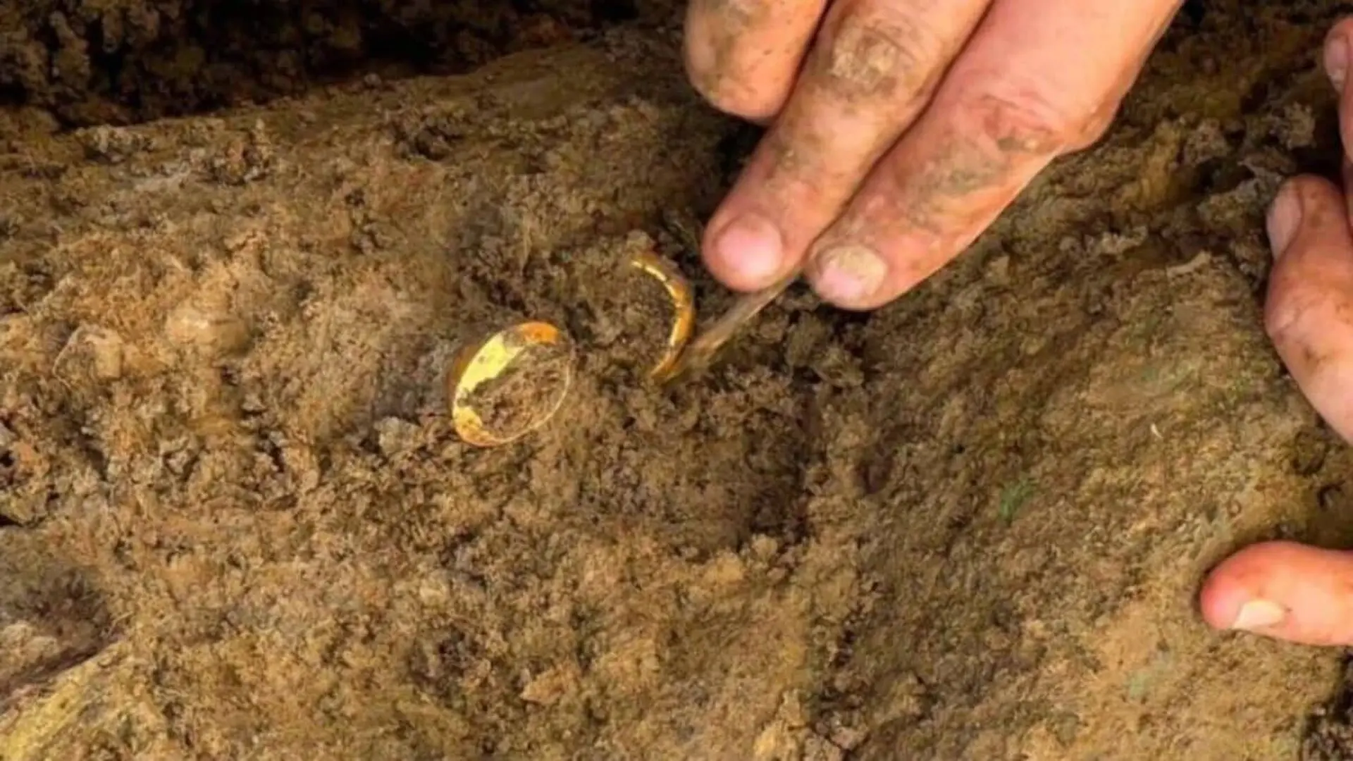 Two Perfectly Preserved Gold Rings Found In Thailand Reveal A Year Old Secret The Fine Arts Department Via Ap Scaled