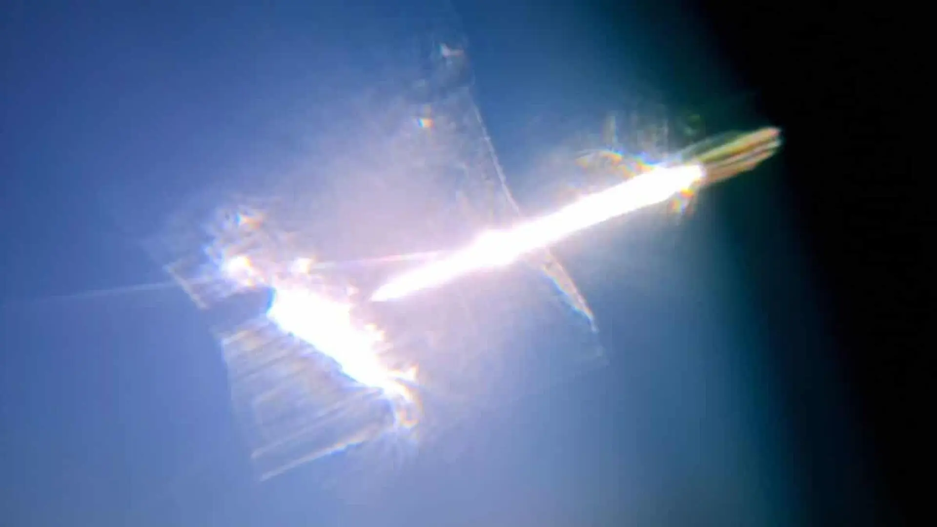 This Strange Spacetime Crystal Can Suddenly Turn Into A Tiny Black Hole Physicists Reveal Scaled