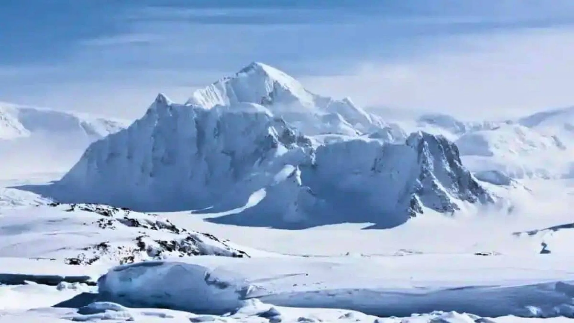 Antarctica Pyramid Mountain Sparked Lost Civilization Claims Scaled