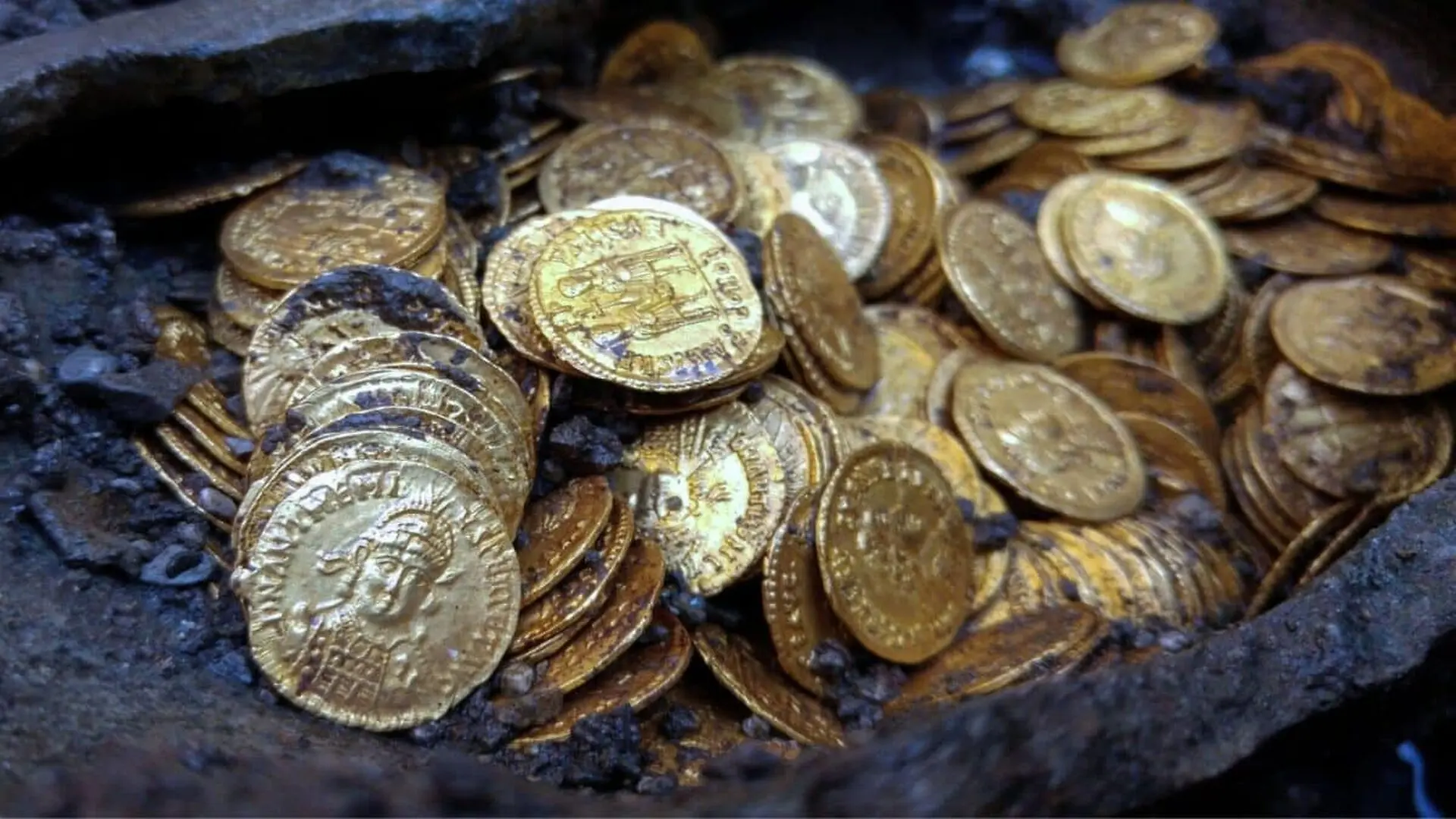 Hundreds Of Rare Gold Coins Scaled