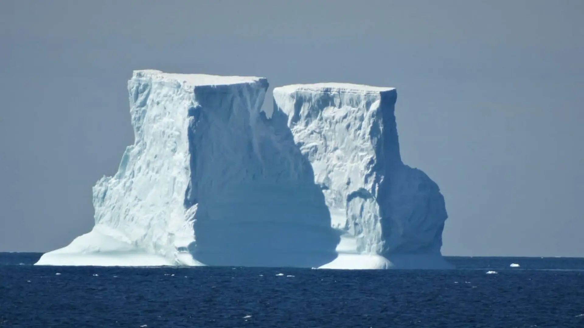 Ancient Microbes In Antarctic Ice Put A New Limit On Lifes Survival Scaled