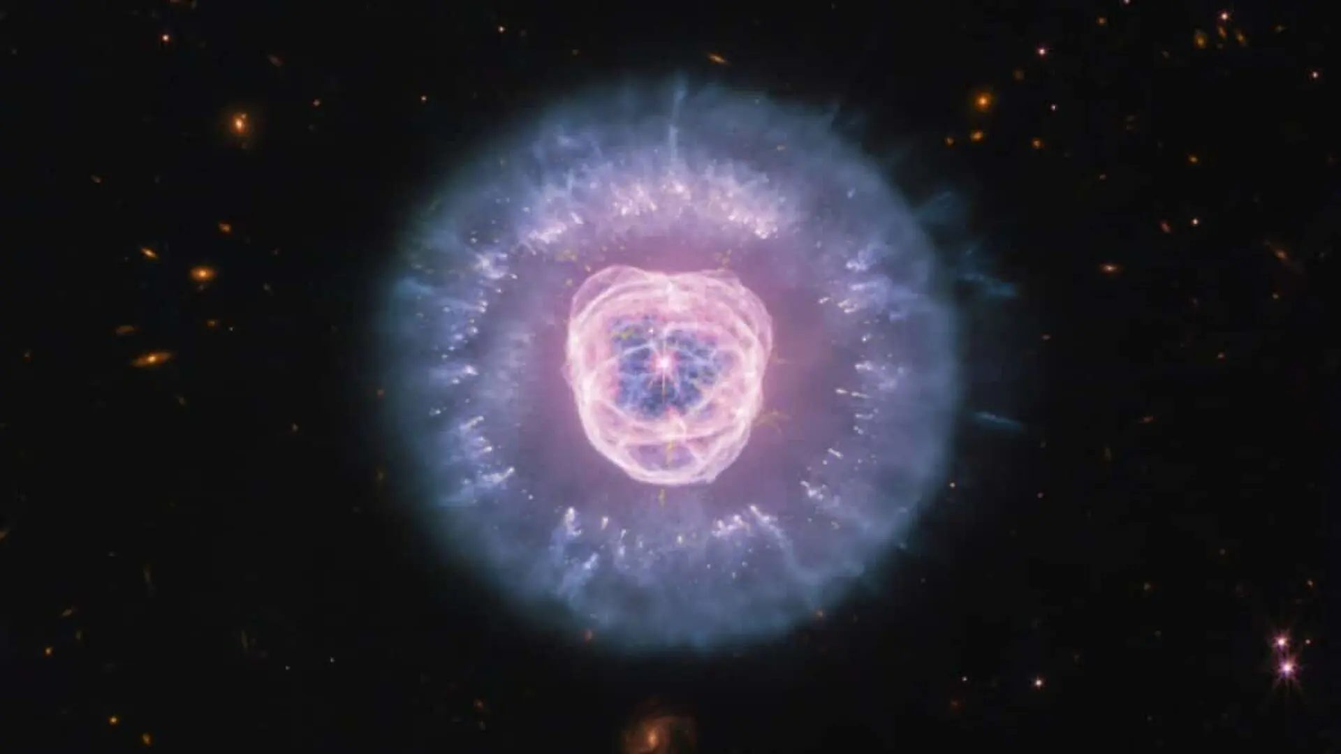 James Webb Captures A Dying Star Transforming A Nebula From The Inside Scaled