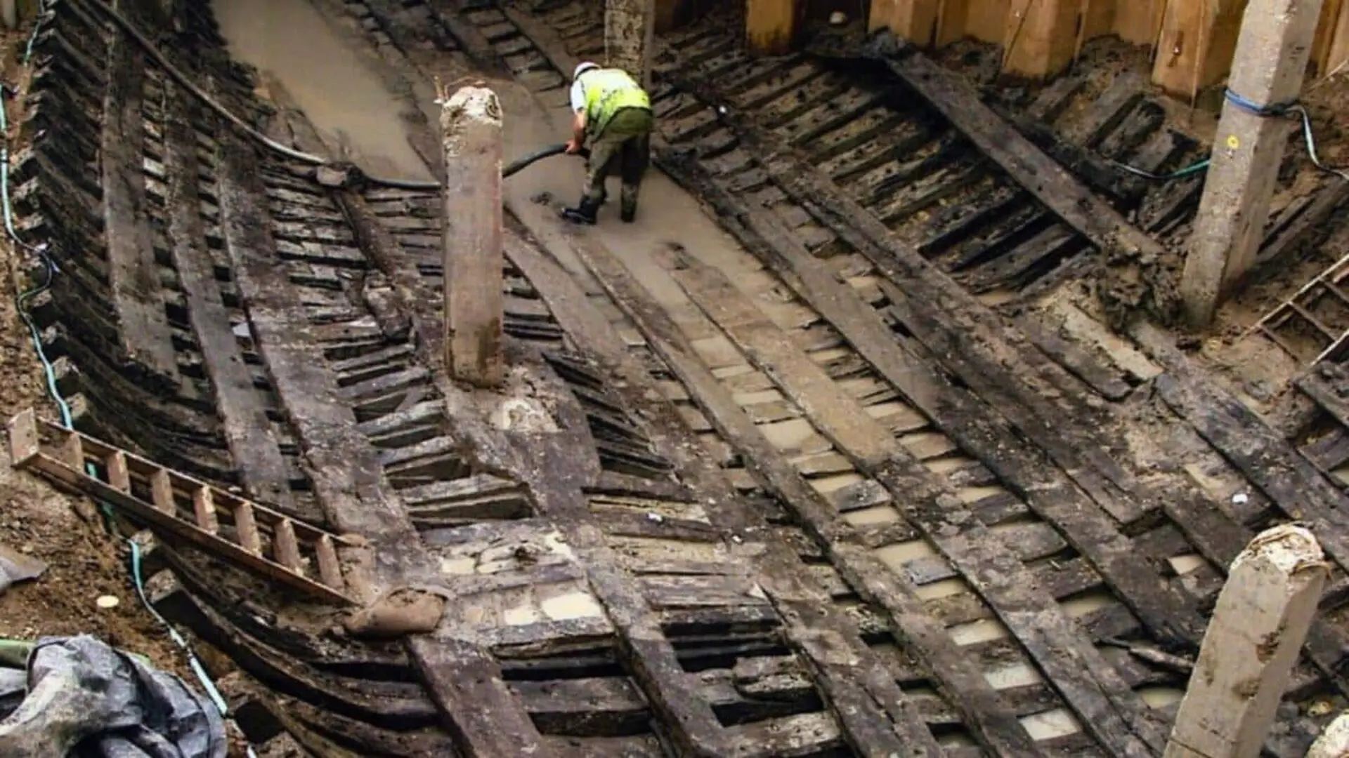 A Medieval Ship Buried Beneath Modern Tallinn Scaled