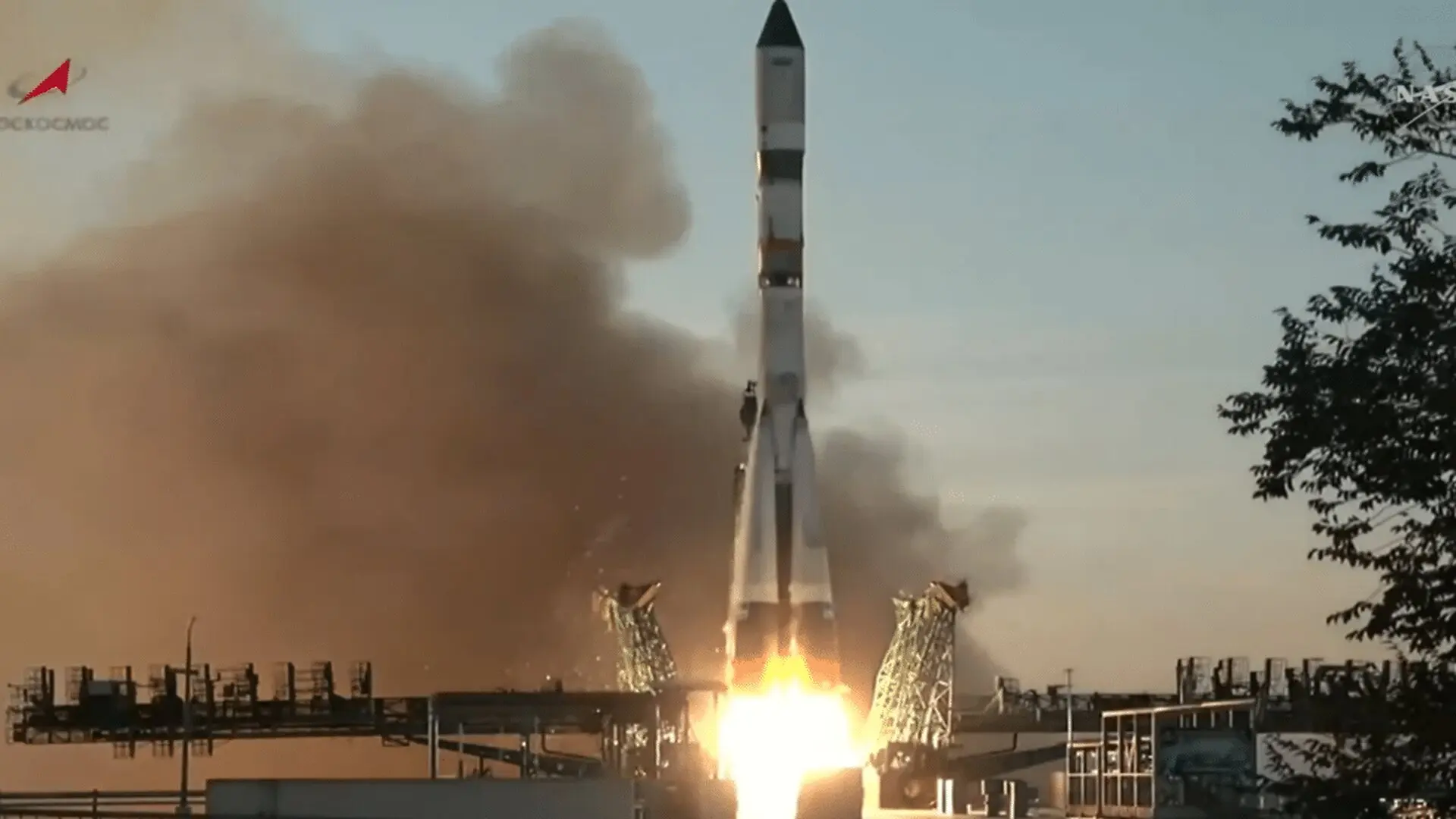 Russia Sends 3 Tons Of Supplies To The Space Station In A Flawless Soyuz Launch Scaled
