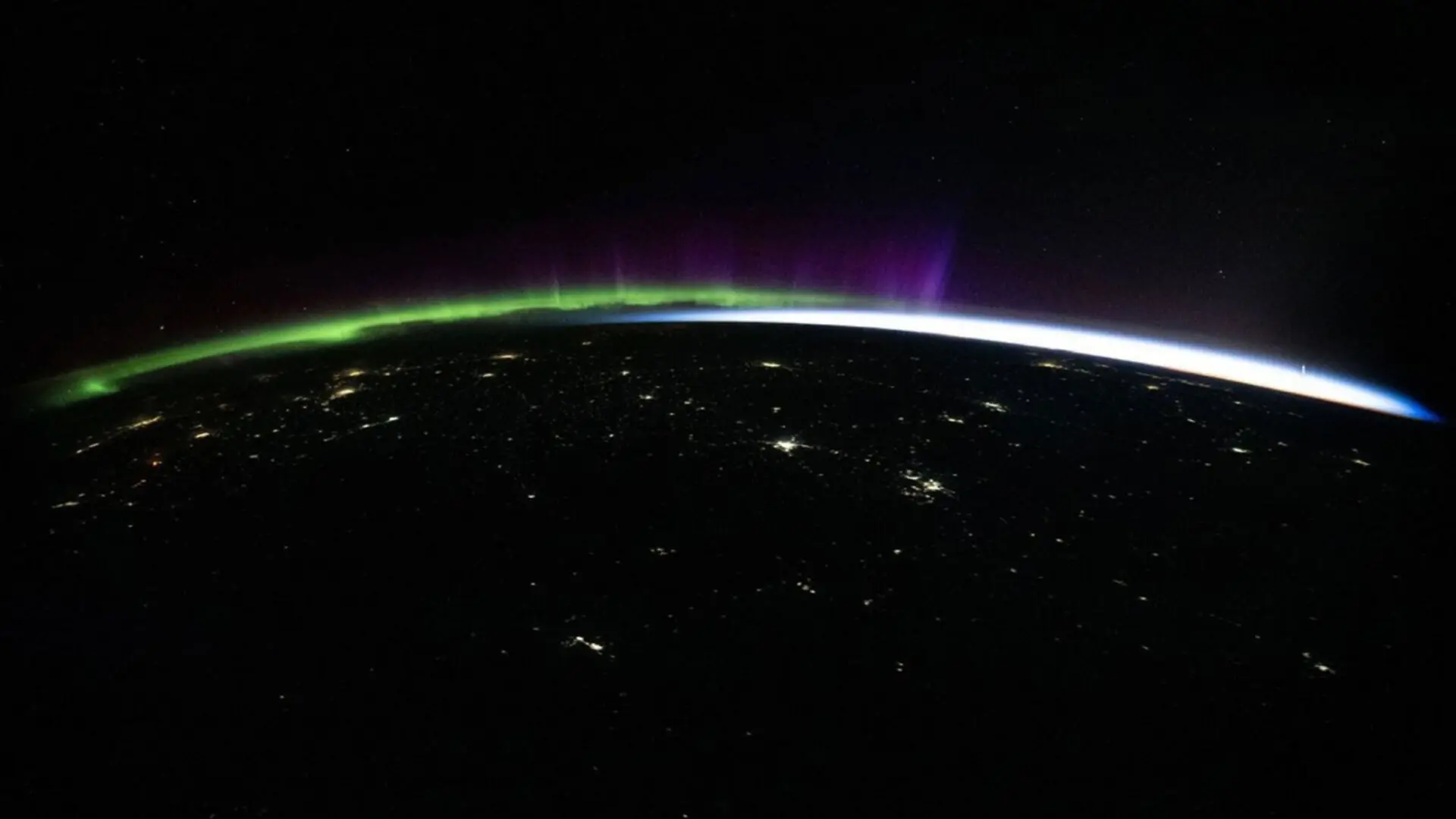 A Rare Purple Aurora Appeared In Earths Sky And Nasa Revealed What Created It Scaled
