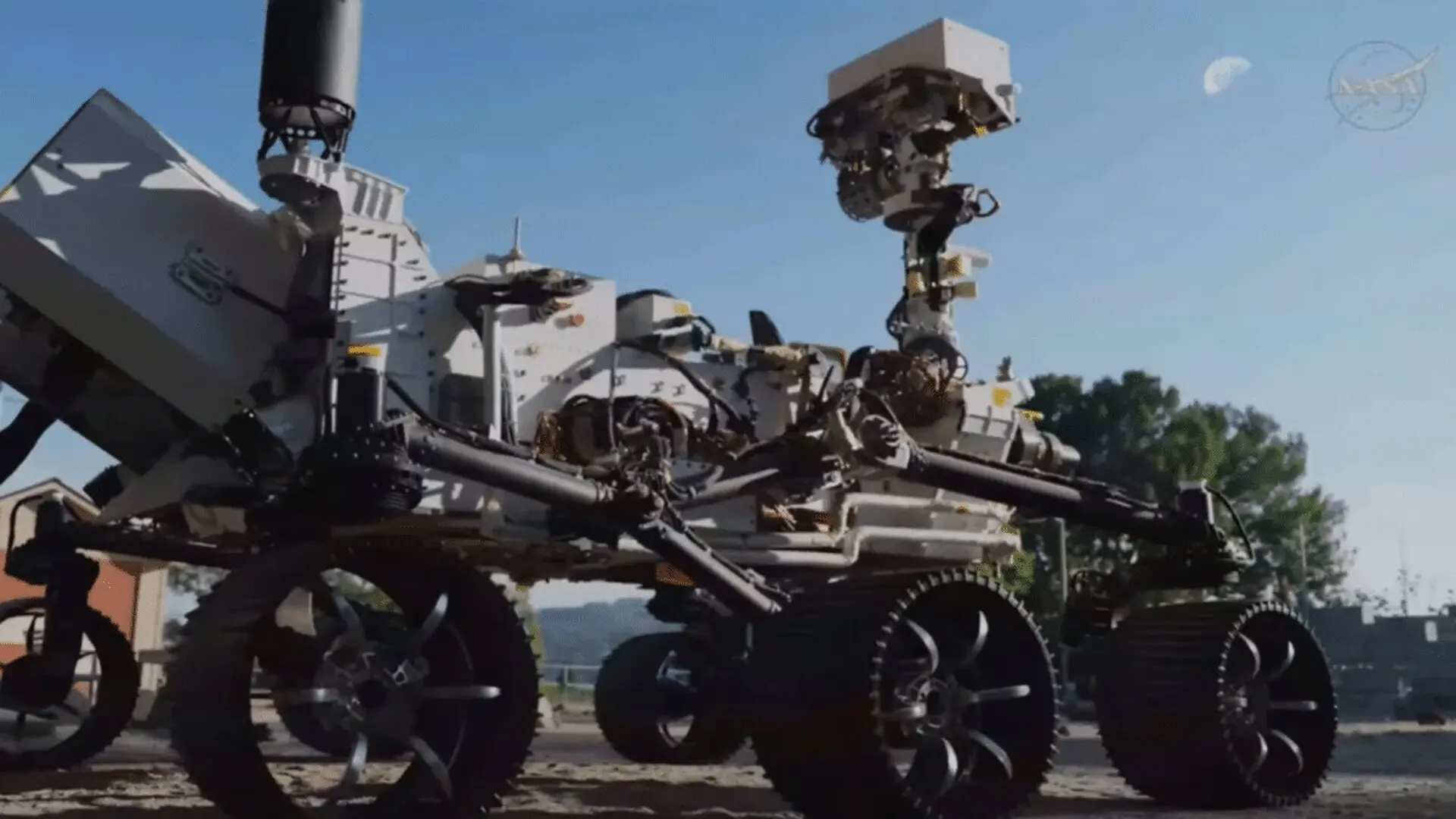 Nasa Could Send A Nuclear Powered Mars Rover Built For Earth To The Lunar Surface Scaled