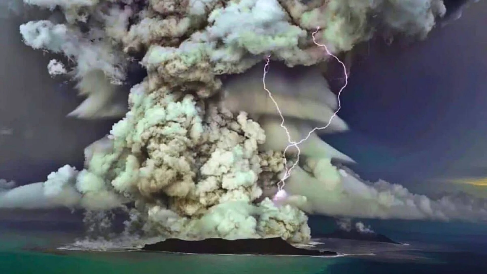 Tongas Historic Eruption Is Still Changing The Atmosphere Years Later Scaled