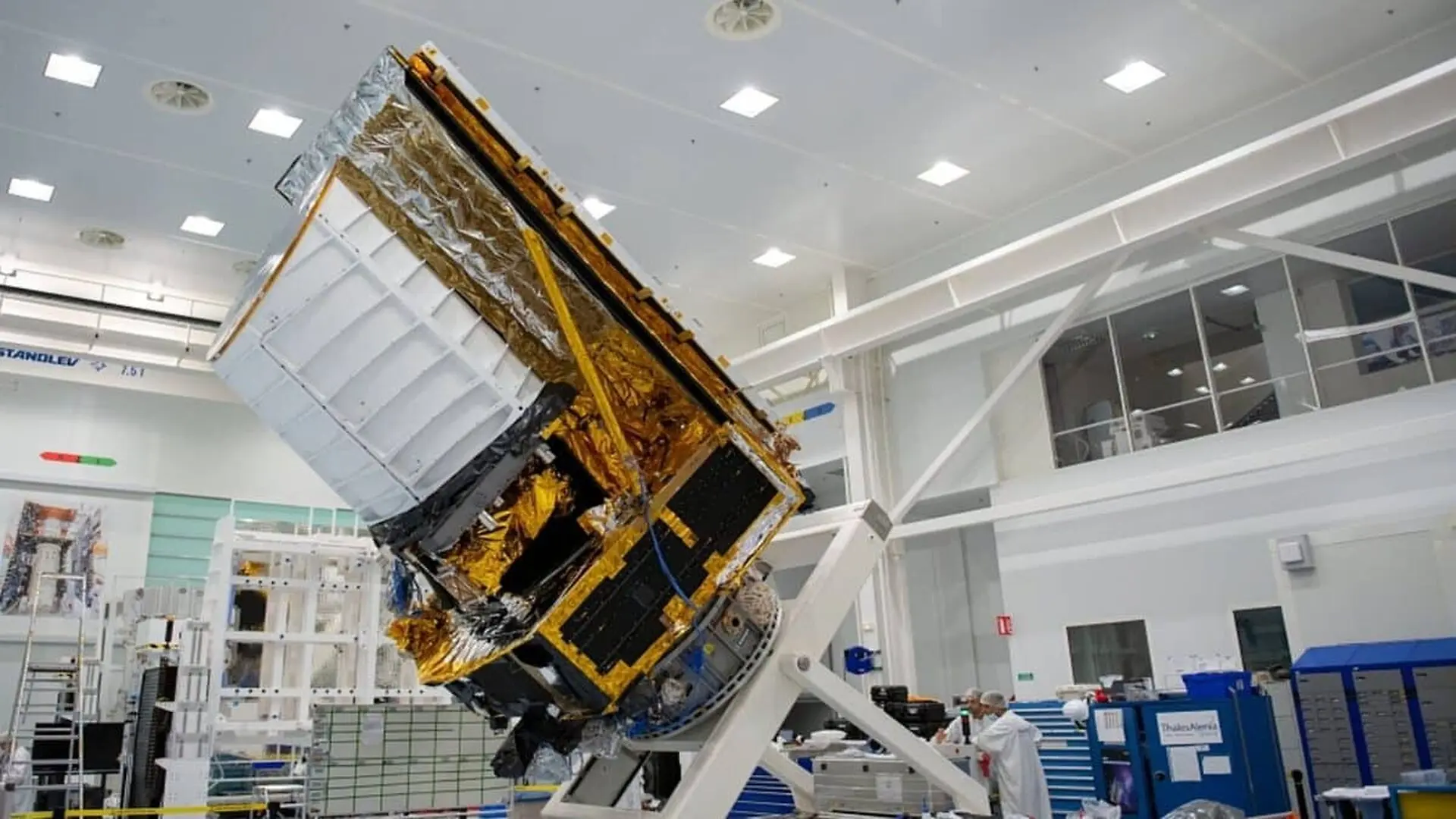 Europes Euclid Telescope Just Found A Comet 1.3 Billion Kilometers Away And It Wasnt Even Looking For One Scaled 1