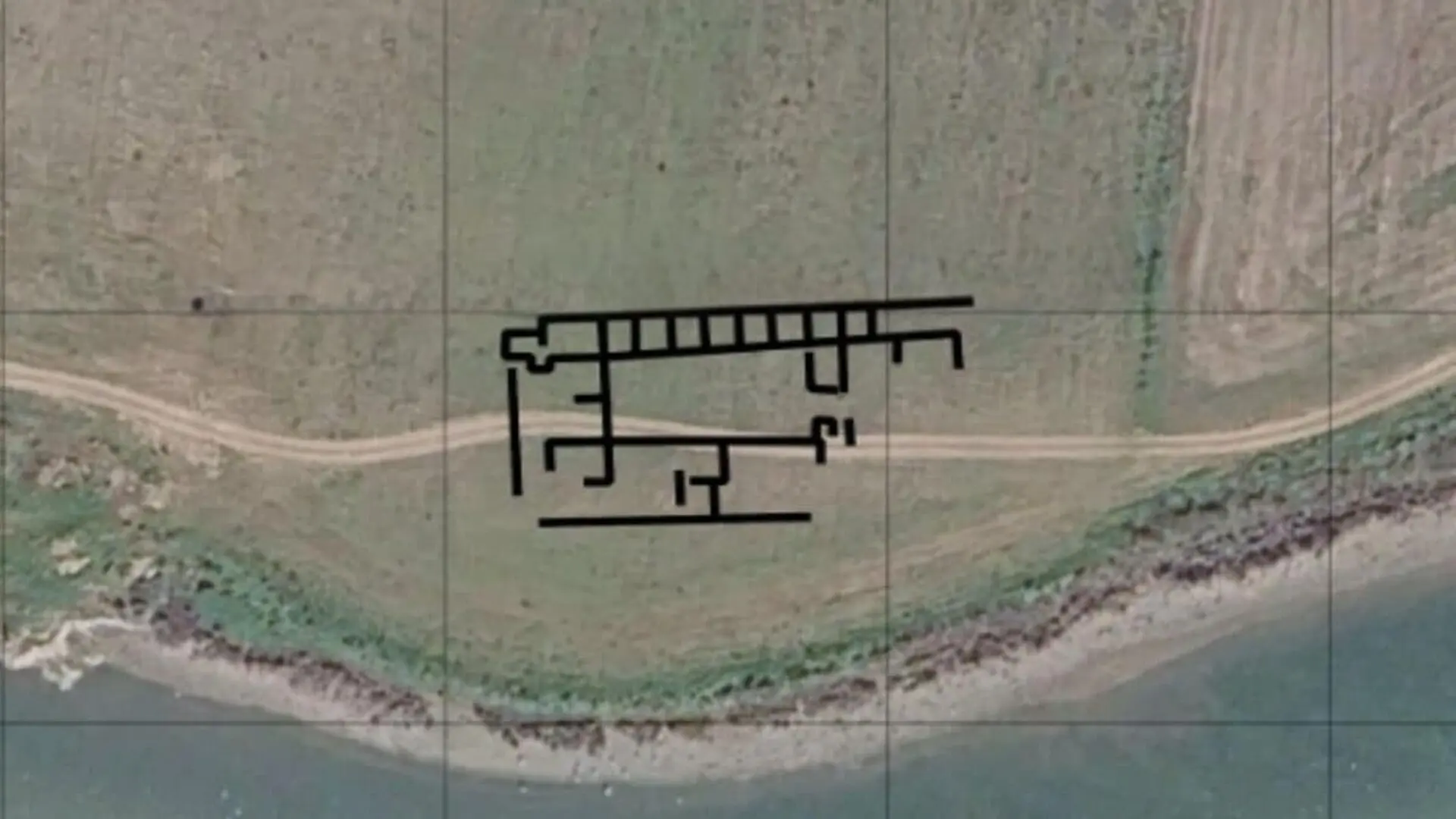 Archaeologists Uncover A Square Meter Roman Building With An Unusual Military Style Layout Scaled