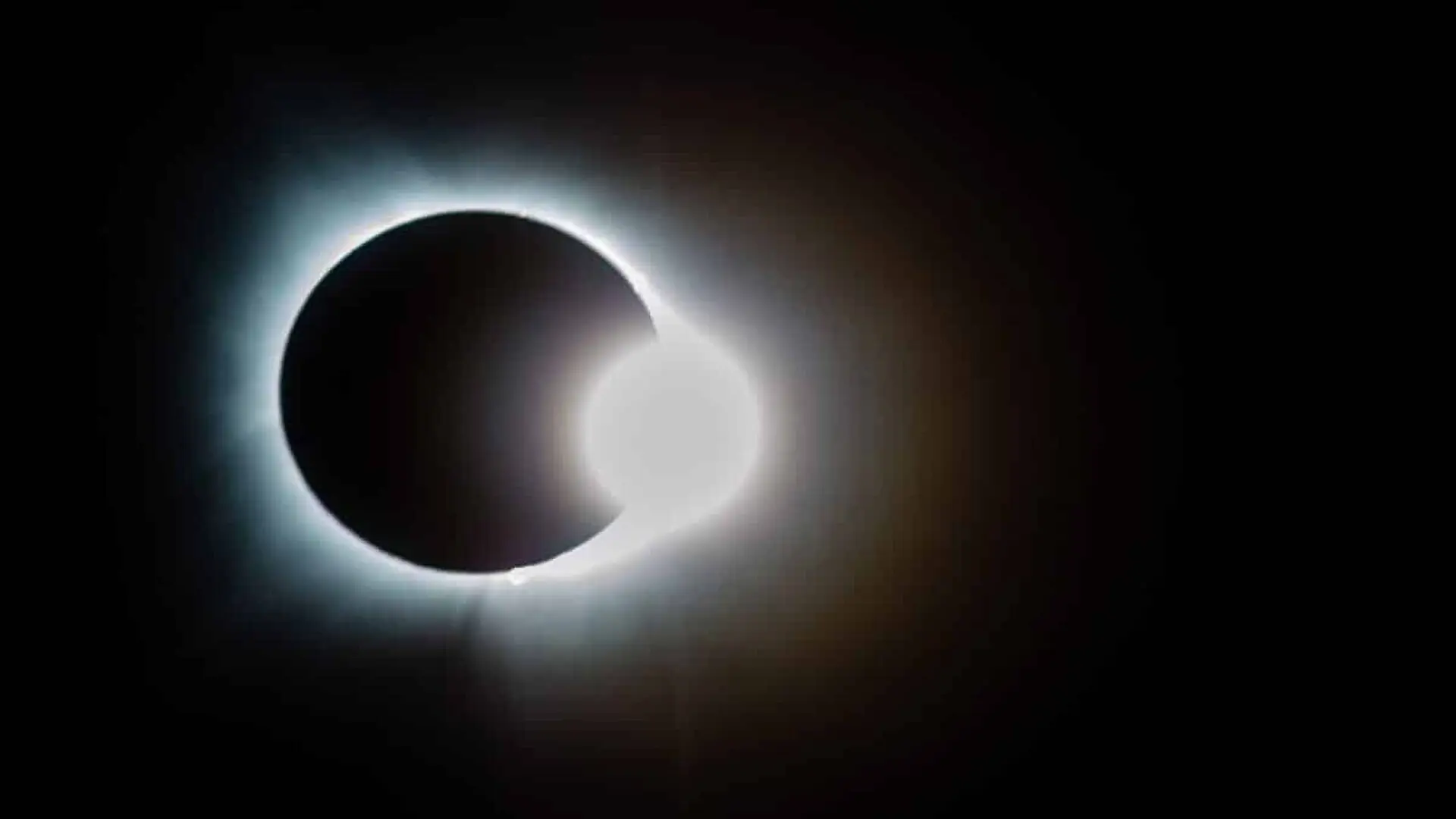 A Mile Shadow Will Sweep Across Earth In 50 Days Heres Where To See The Total Solar Eclipse Scaled