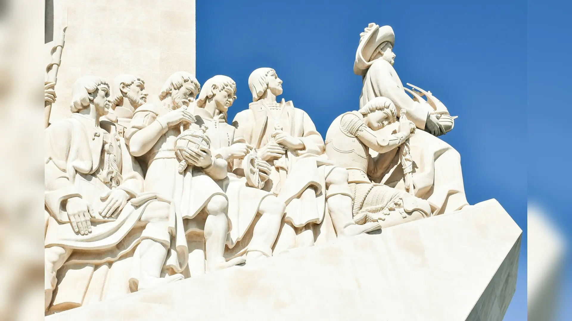 Why Modern Leaders Must Stop Acting Like Captains and Become Architects