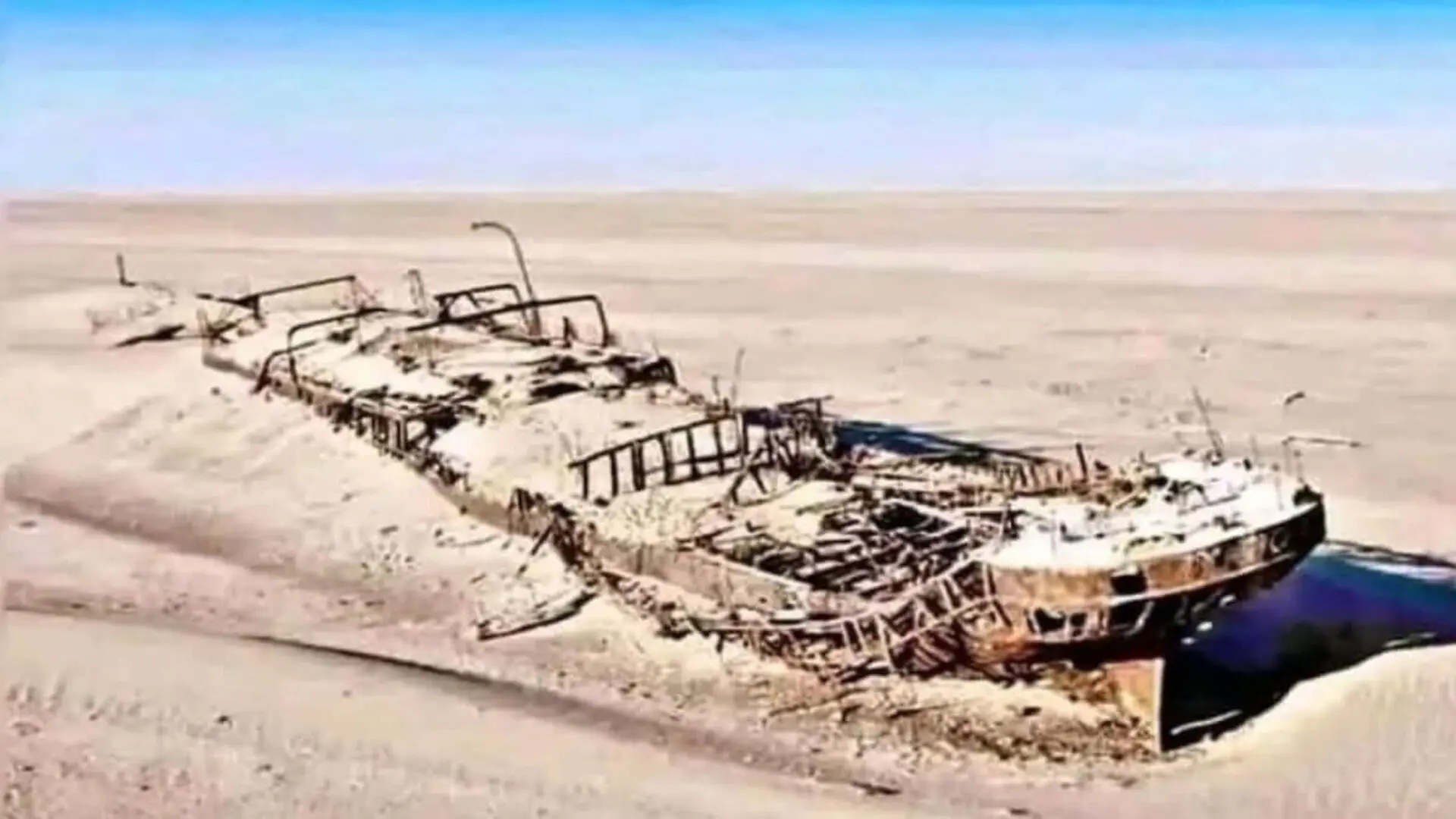 This Ancient Ship Disappeared For Centuries Its Desert Discovery Stunned Archaeologists Scaled