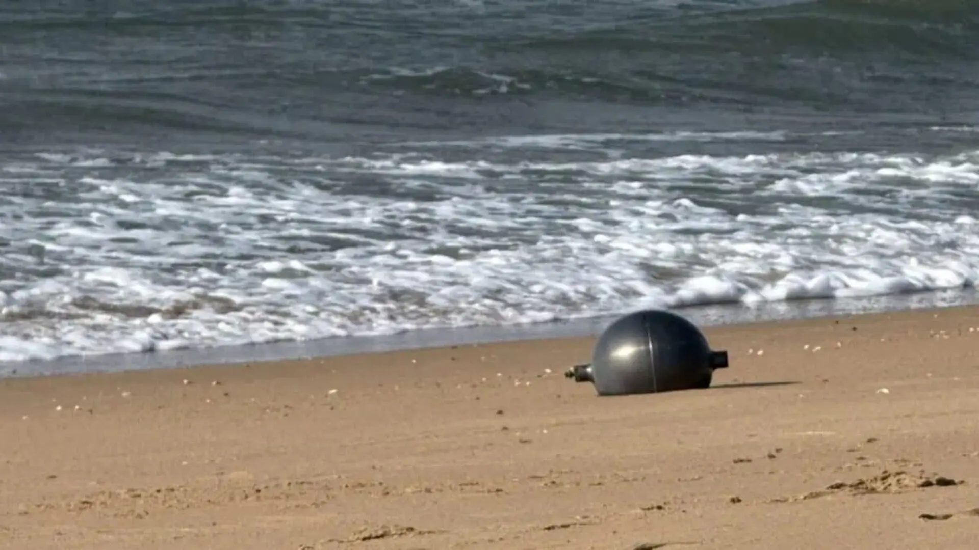 Scientists Found Six Strange Metal Spheres On An Australian Beach They Later Revealed Where They Came From Scaled