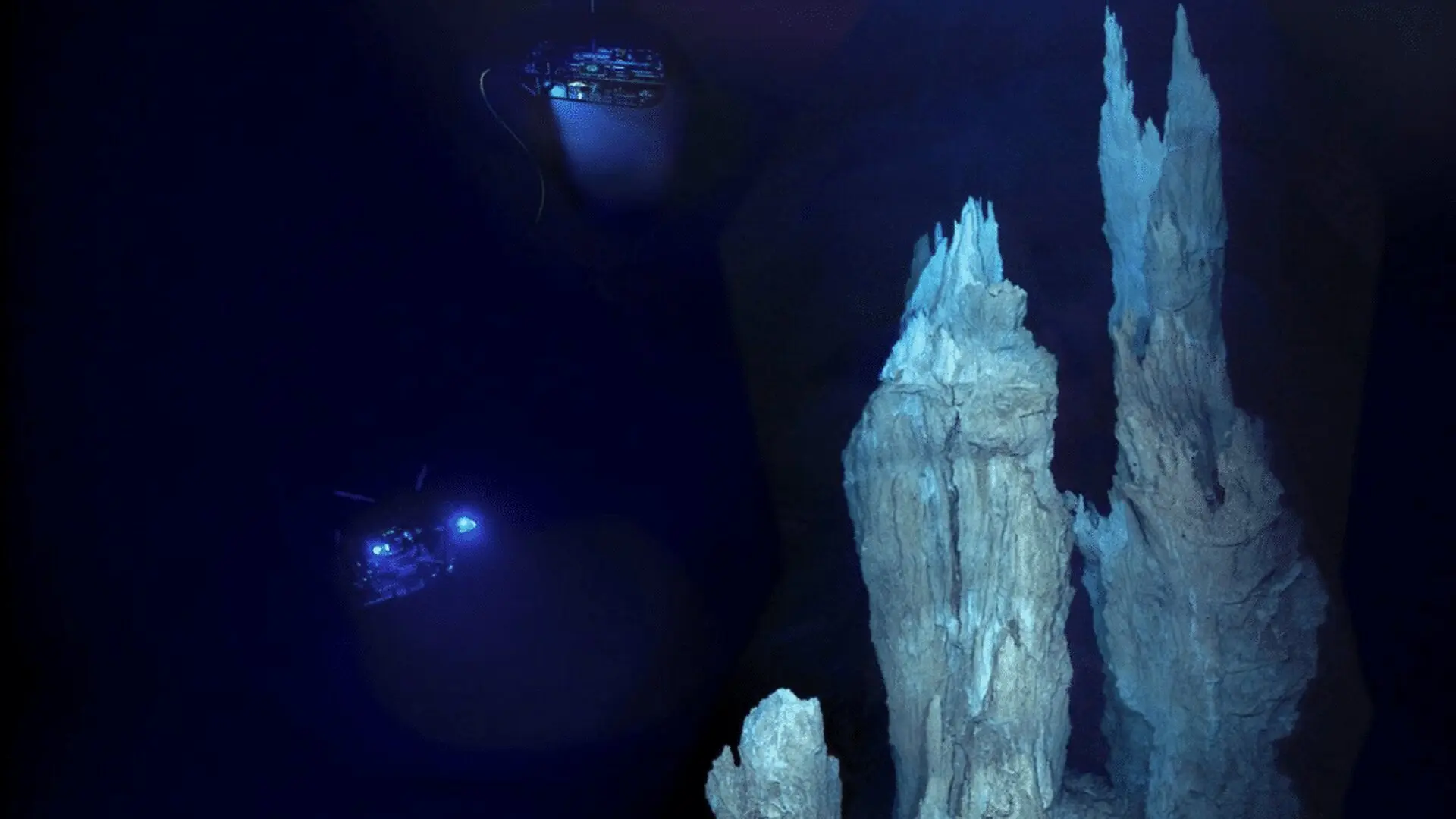 Scientists Discover An Underwater Lost City Unlike Anything On Earth Scaled