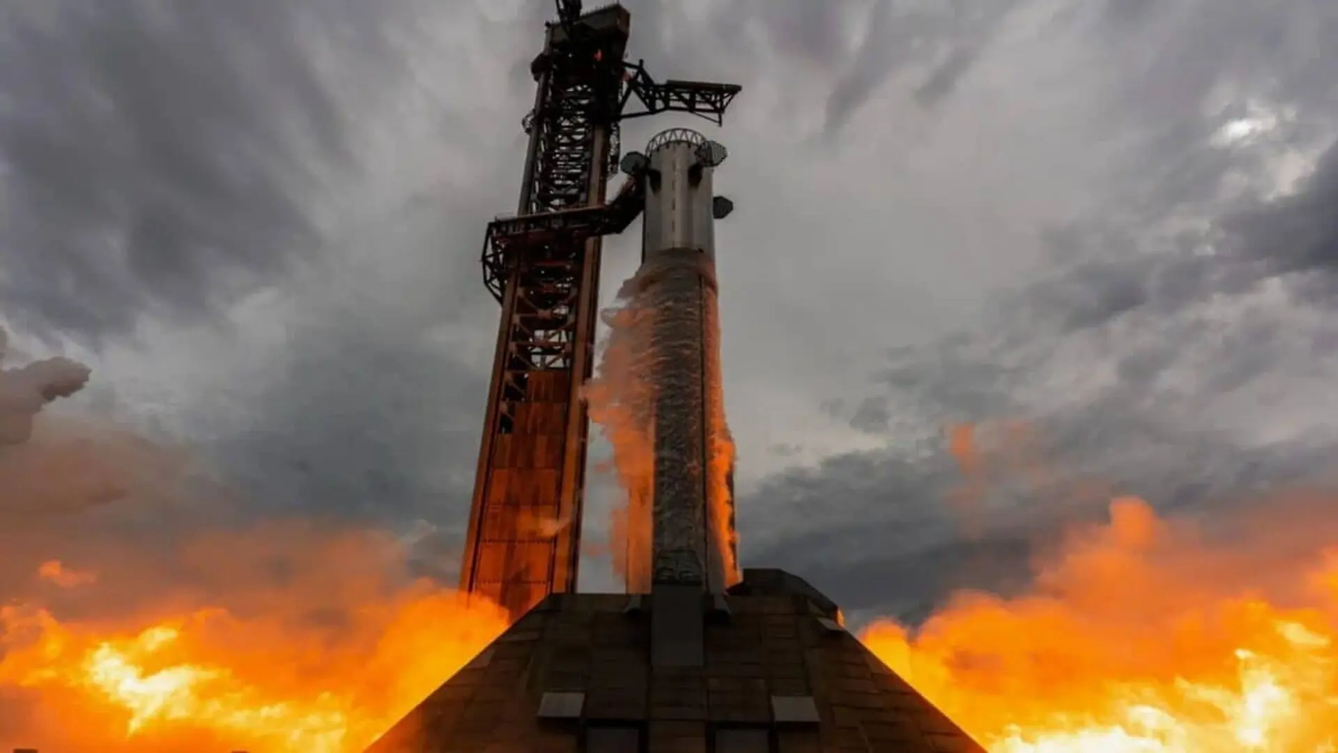 Spacex Fires All 33 Raptor Engines As Starship Moves One Step Closer To Its Next Launch Scaled
