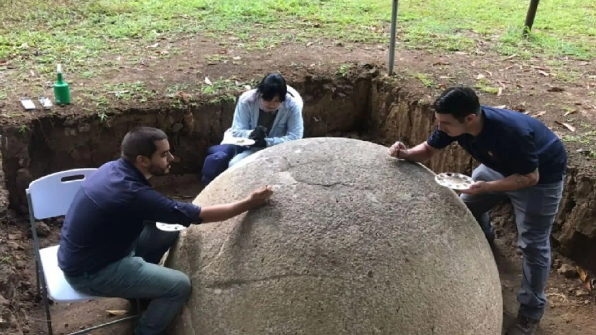 Archaeologists Have Discovered Hundreds Of Mysterious Stone Spheres In Costa Ricas Jungle But What Were They Really Used For Scaled