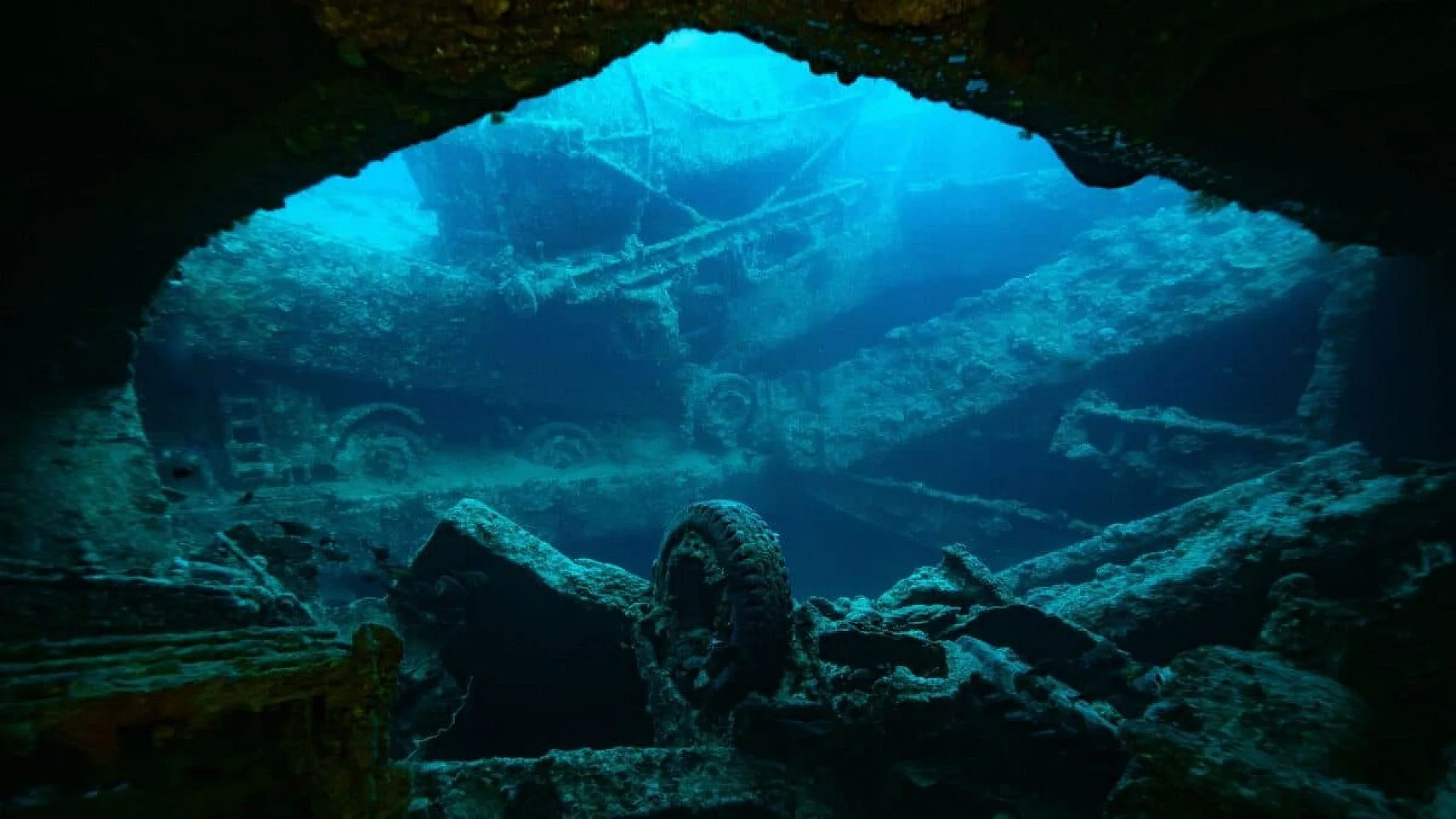 A Tiny Human Fingerprint Found On A Year Old Sunken Boat Could Finally Reveal The Identity Of Ancient Raiders Scaled