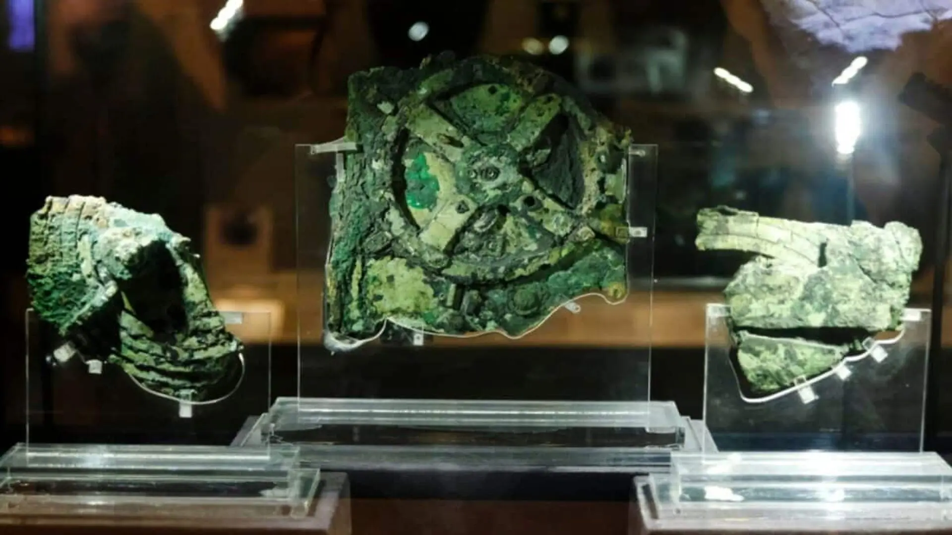 Fragment Of The Year Old Antikythera Mechanism Scaled