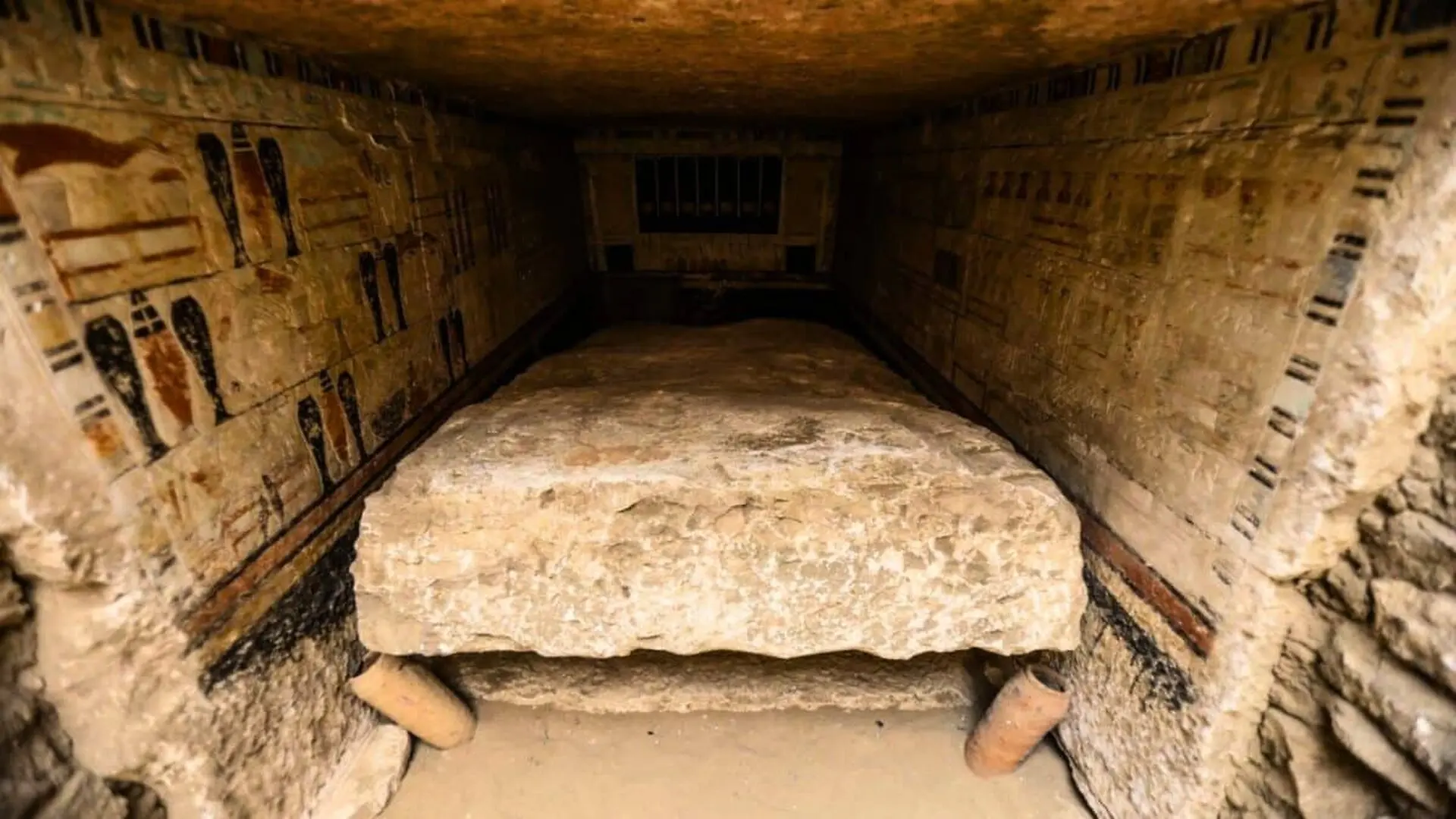 An Egyptian Officials Bones Reveal A Life Of Pain And Physical Strain Scaled
